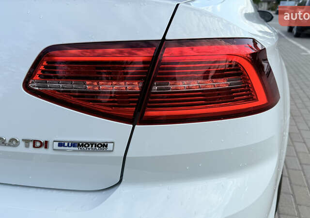 Белый Фольксваген Пассат, объемом двигателя 2 л и пробегом 138 тыс. км за 23900 $, фото 3 на Automoto.ua