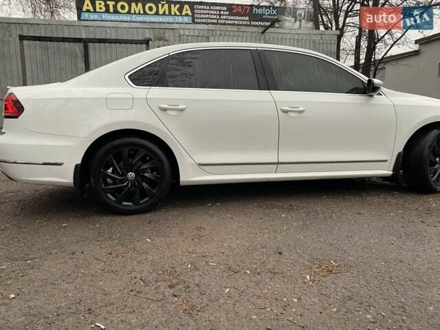 Белый Фольксваген Пассат, объемом двигателя 1.8 л и пробегом 175 тыс. км за 13600 $, фото 8 на Automoto.ua