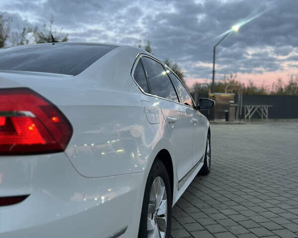 Белый Фольксваген Пассат, объемом двигателя 1.8 л и пробегом 137 тыс. км за 11900 $, фото 10 на Automoto.ua