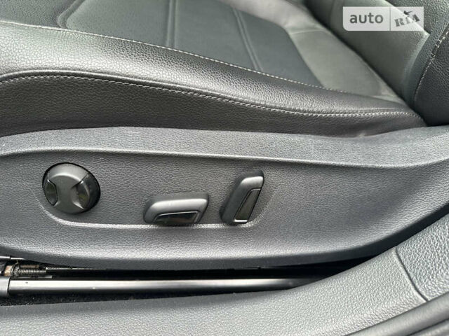 Белый Фольксваген Пассат, объемом двигателя 1.8 л и пробегом 216 тыс. км за 12699 $, фото 15 на Automoto.ua