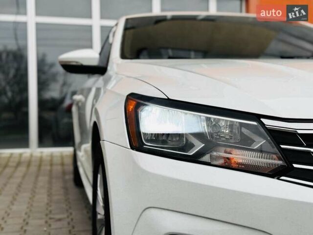 Белый Фольксваген Пассат, объемом двигателя 1.8 л и пробегом 205 тыс. км за 9100 $, фото 8 на Automoto.ua