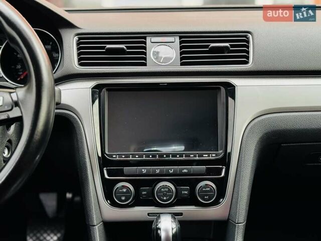 Белый Фольксваген Пассат, объемом двигателя 1.8 л и пробегом 205 тыс. км за 9100 $, фото 27 на Automoto.ua