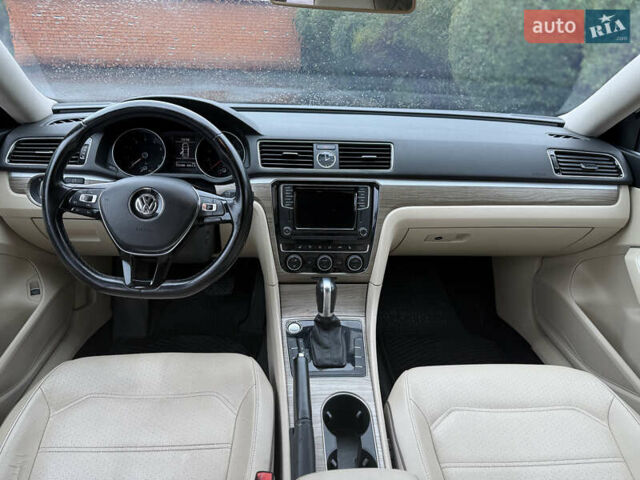Белый Фольксваген Пассат, объемом двигателя 1.8 л и пробегом 233 тыс. км за 11900 $, фото 27 на Automoto.ua