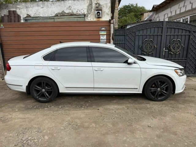 Белый Фольксваген Пассат, объемом двигателя 1.8 л и пробегом 95 тыс. км за 7200 $, фото 3 на Automoto.ua