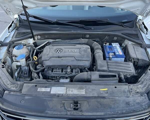 Білий Фольксваген Пассат, об'ємом двигуна 1.8 л та пробігом 118 тис. км за 13300 $, фото 16 на Automoto.ua