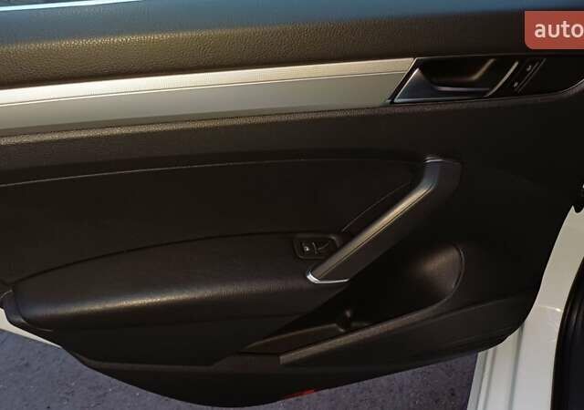 Белый Фольксваген Пассат, объемом двигателя 1.8 л и пробегом 148 тыс. км за 13300 $, фото 8 на Automoto.ua