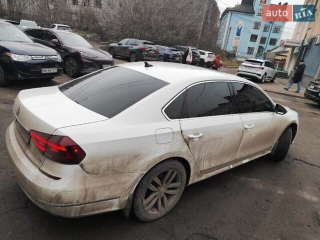 Белый Фольксваген Пассат, объемом двигателя 1.8 л и пробегом 182 тыс. км за 13500 $, фото 18 на Automoto.ua