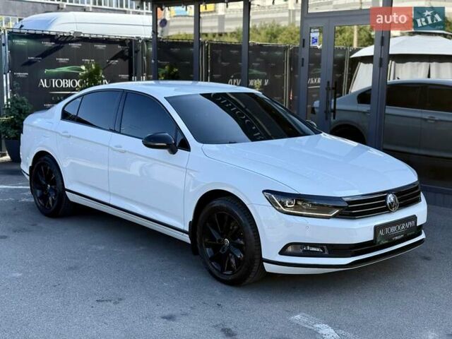 Білий Фольксваген Пассат, об'ємом двигуна 1.97 л та пробігом 174 тис. км за 21500 $, фото 4 на Automoto.ua