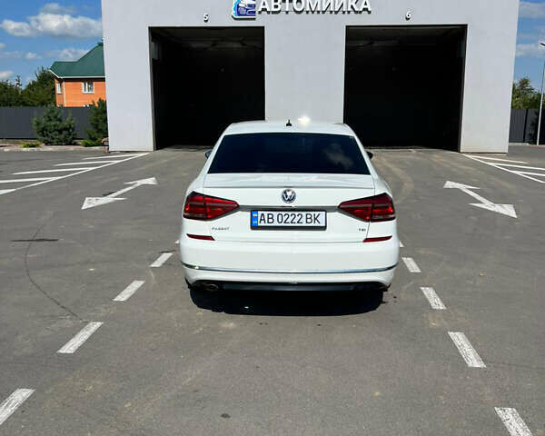 Белый Фольксваген Пассат, объемом двигателя 1.8 л и пробегом 170 тыс. км за 14700 $, фото 7 на Automoto.ua