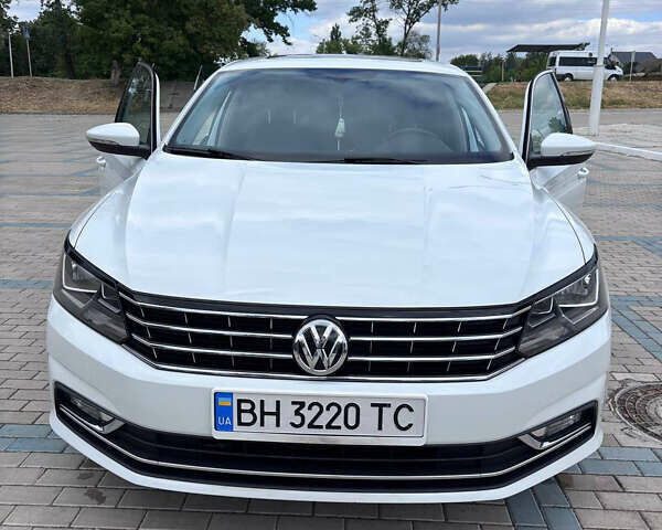 Белый Фольксваген Пассат, объемом двигателя 1.8 л и пробегом 79 тыс. км за 14900 $, фото 11 на Automoto.ua