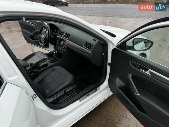 Белый Фольксваген Пассат, объемом двигателя 1.8 л и пробегом 147 тыс. км за 12399 $, фото 23 на Automoto.ua