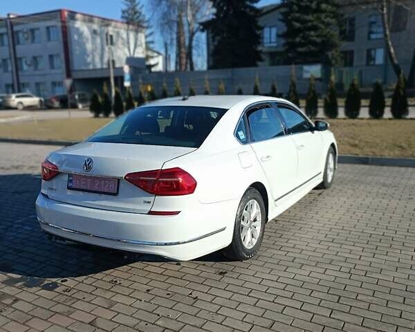 Білий Фольксваген Пассат, об'ємом двигуна 1.8 л та пробігом 234 тис. км за 10200 $, фото 7 на Automoto.ua