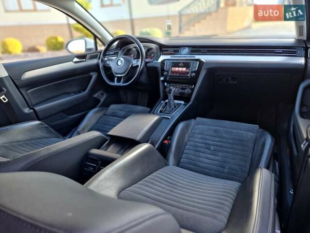 Белый Фольксваген Пассат, объемом двигателя 1.97 л и пробегом 307 тыс. км за 16999 $, фото 67 на Automoto.ua