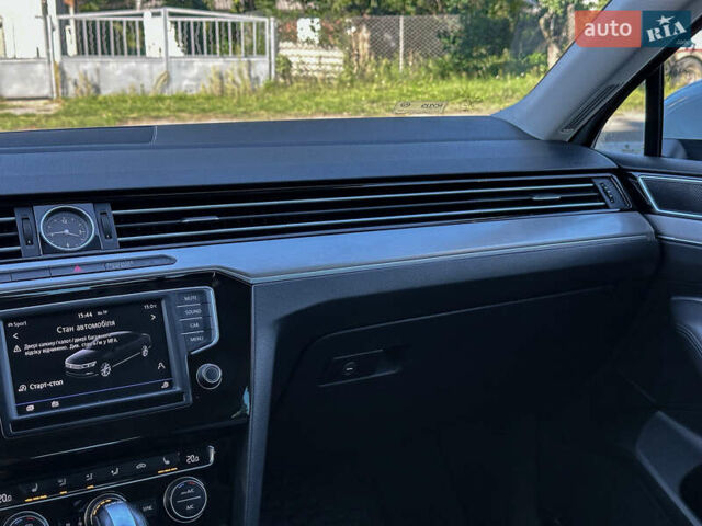 Білий Фольксваген Пассат, об'ємом двигуна 1.97 л та пробігом 211 тис. км за 19500 $, фото 88 на Automoto.ua