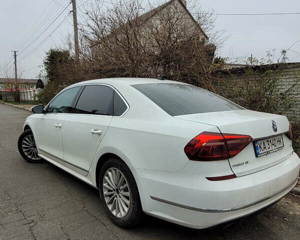 Белый Фольксваген Пассат, объемом двигателя 1.8 л и пробегом 87 тыс. км за 13000 $, фото 5 на Automoto.ua