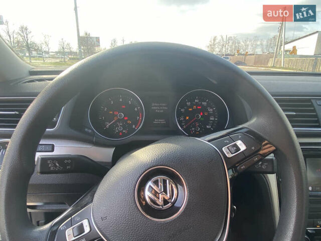 Білий Фольксваген Пассат, об'ємом двигуна 1.8 л та пробігом 240 тис. км за 10200 $, фото 11 на Automoto.ua