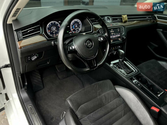 Білий Фольксваген Пассат, об'ємом двигуна 1.4 л та пробігом 248 тис. км за 14500 $, фото 24 на Automoto.ua