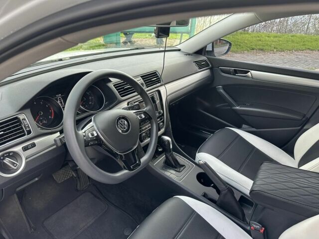 Белый Фольксваген Пассат, объемом двигателя 1.8 л и пробегом 107 тыс. км за 286 $, фото 6 на Automoto.ua