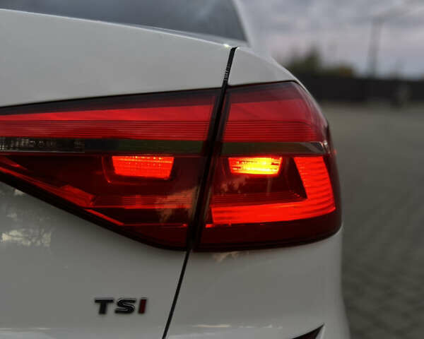 Белый Фольксваген Пассат, объемом двигателя 1.8 л и пробегом 137 тыс. км за 11900 $, фото 36 на Automoto.ua