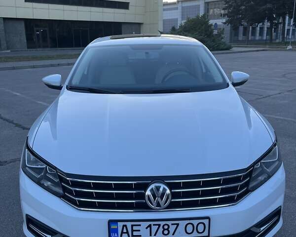 Білий Фольксваген Пассат, об'ємом двигуна 1.8 л та пробігом 118 тис. км за 13300 $, фото 1 на Automoto.ua