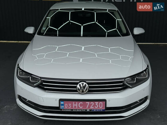 Белый Фольксваген Пассат, объемом двигателя 2 л и пробегом 230 тыс. км за 14900 $, фото 13 на Automoto.ua