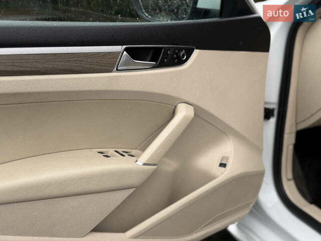 Белый Фольксваген Пассат, объемом двигателя 1.8 л и пробегом 233 тыс. км за 11900 $, фото 26 на Automoto.ua