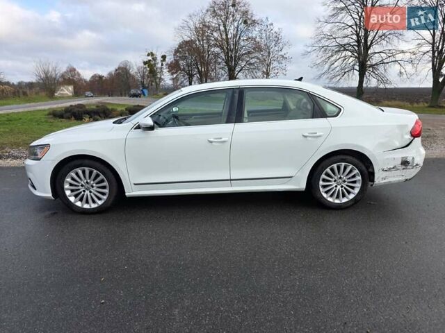 Белый Фольксваген Пассат, объемом двигателя 1.8 л и пробегом 146 тыс. км за 11300 $, фото 3 на Automoto.ua