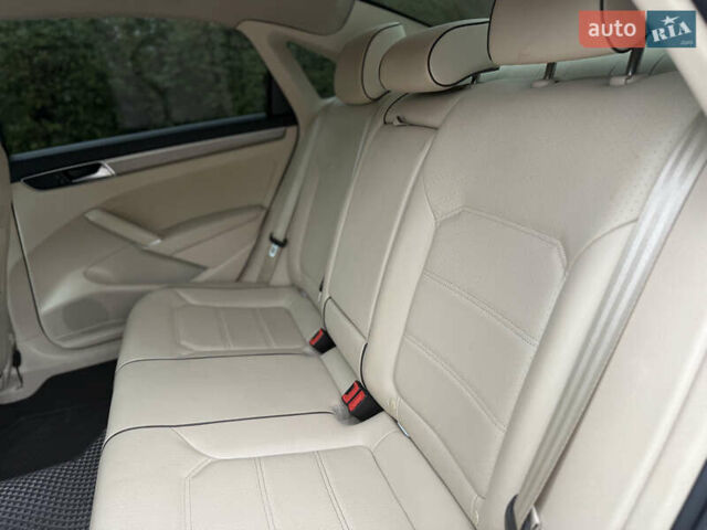 Белый Фольксваген Пассат, объемом двигателя 1.8 л и пробегом 233 тыс. км за 11900 $, фото 16 на Automoto.ua