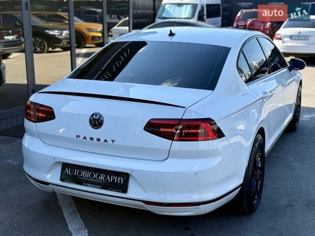Білий Фольксваген Пассат, об'ємом двигуна 1.97 л та пробігом 174 тис. км за 21500 $, фото 7 на Automoto.ua