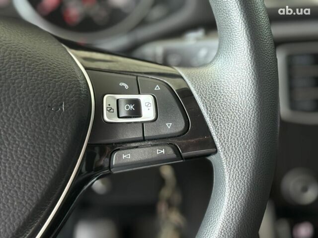 Белый Фольксваген Пассат, объемом двигателя 1.8 л и пробегом 107 тыс. км за 12790 $, фото 19 на Automoto.ua