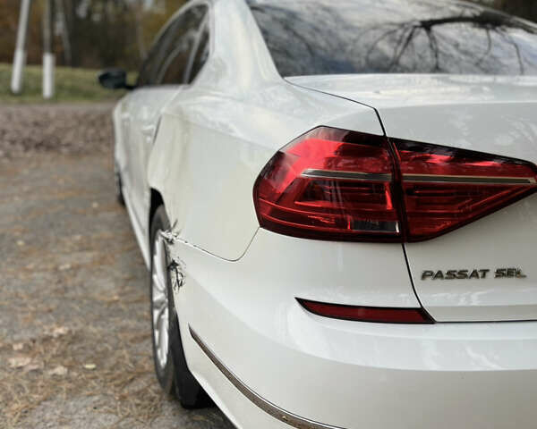 Фольксваген Пассат 2016 в Киеве на Automoto.ua Белый Фольксваген Пассат, объемом двигателя 1.8 л и пробегом 160 тыс. км за 11000 $, фото 5 на Automoto.ua