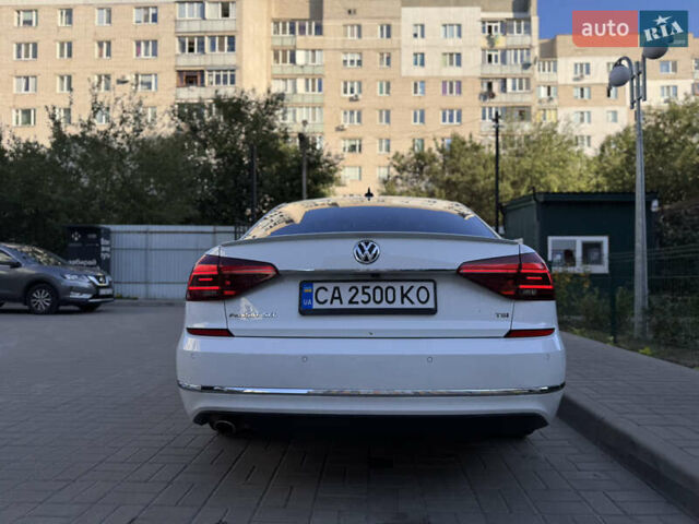 Белый Фольксваген Пассат, объемом двигателя 1.8 л и пробегом 170 тыс. км за 17000 $, фото 15 на Automoto.ua