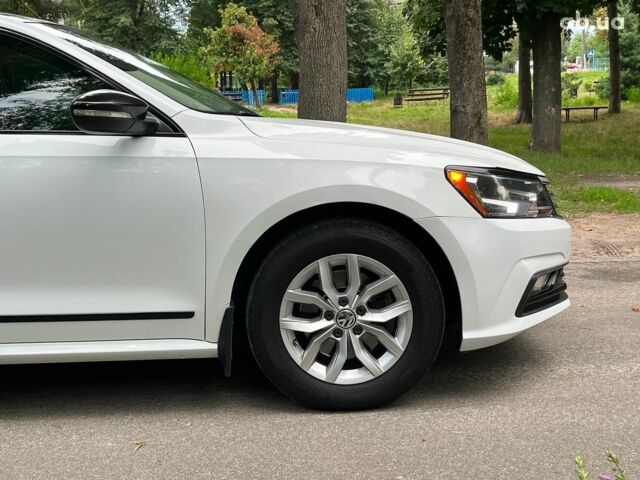 Білий Фольксваген Пассат, об'ємом двигуна 1.8 л та пробігом 162 тис. км за 12940 $, фото 5 на Automoto.ua