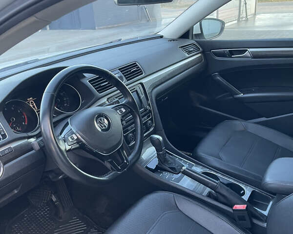 Белый Фольксваген Пассат, объемом двигателя 0 л и пробегом 38 тыс. км за 15600 $, фото 10 на Automoto.ua