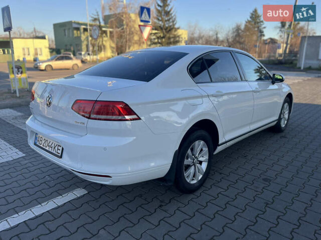 Белый Фольксваген Пассат, объемом двигателя 2 л и пробегом 192 тыс. км за 14200 $, фото 5 на Automoto.ua