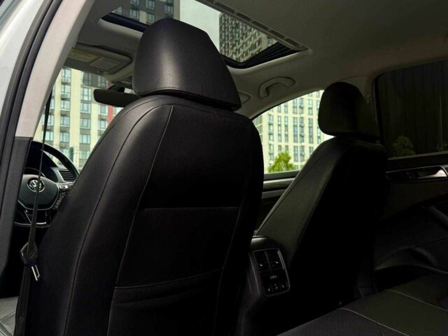 Білий Фольксваген Пассат, об'ємом двигуна 1.8 л та пробігом 107 тис. км за 13400 $, фото 13 на Automoto.ua