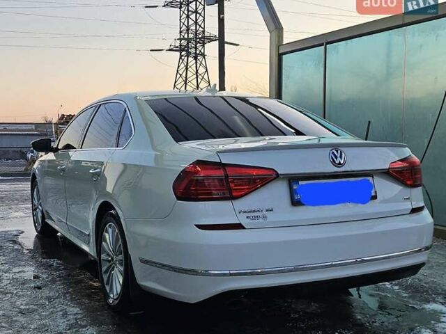 Белый Фольксваген Пассат, объемом двигателя 1.8 л и пробегом 150 тыс. км за 12500 $, фото 11 на Automoto.ua