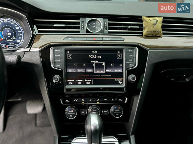 Білий Фольксваген Пассат, об'ємом двигуна 1.4 л та пробігом 248 тис. км за 14500 $, фото 29 на Automoto.ua