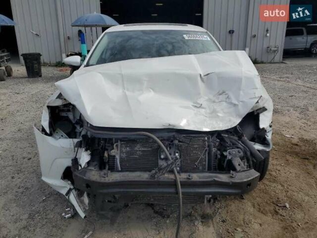 Белый Фольксваген Пассат, объемом двигателя 1.8 л и пробегом 131 тыс. км за 7000 $, фото 10 на Automoto.ua