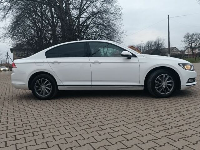 Білий Фольксваген Пассат, об'ємом двигуна 2 л та пробігом 223 тис. км за 16990 $, фото 2 на Automoto.ua