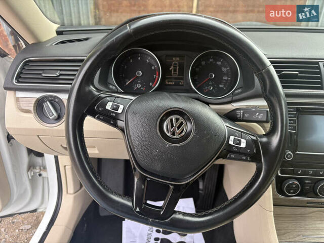 Белый Фольксваген Пассат, объемом двигателя 0 л и пробегом 247 тыс. км за 8300 $, фото 10 на Automoto.ua