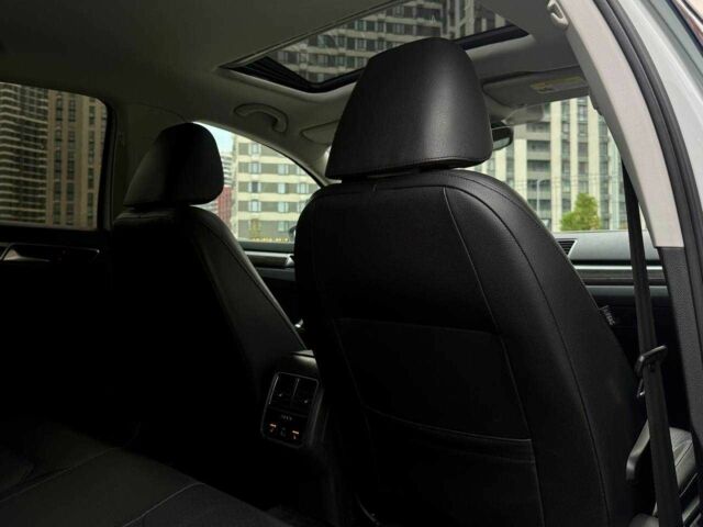 Білий Фольксваген Пассат, об'ємом двигуна 1.8 л та пробігом 107 тис. км за 13400 $, фото 18 на Automoto.ua