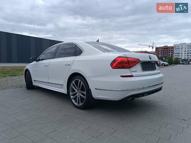 Белый Фольксваген Пассат, объемом двигателя 1.8 л и пробегом 161 тыс. км за 13499 $, фото 12 на Automoto.ua