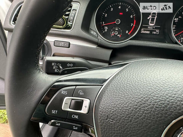 Белый Фольксваген Пассат, объемом двигателя 1.8 л и пробегом 216 тыс. км за 12699 $, фото 18 на Automoto.ua