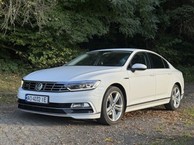 Белый Фольксваген Пассат, объемом двигателя 2 л и пробегом 241 тыс. км за 16800 $, фото 5 на Automoto.ua