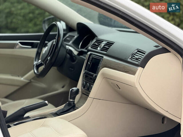 Белый Фольксваген Пассат, объемом двигателя 1.8 л и пробегом 233 тыс. км за 11900 $, фото 31 на Automoto.ua