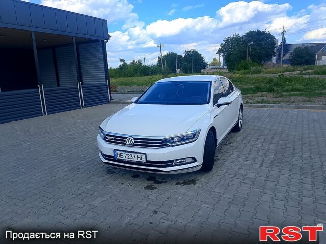 Белый Фольксваген Пассат, объемом двигателя 2 л и пробегом 301 тыс. км за 18500 $, фото 9 на Automoto.ua