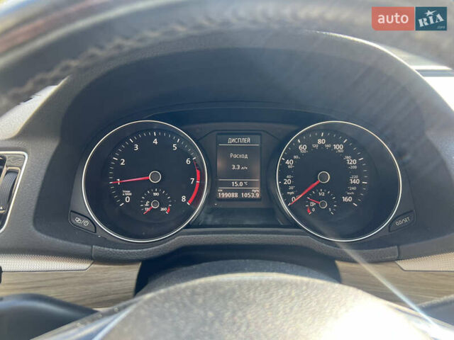 Белый Фольксваген Пассат, объемом двигателя 1.8 л и пробегом 199 тыс. км за 10700 $, фото 15 на Automoto.ua