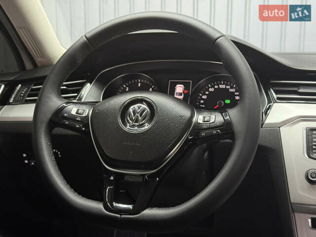 Белый Фольксваген Пассат, объемом двигателя 2 л и пробегом 230 тыс. км за 14900 $, фото 30 на Automoto.ua