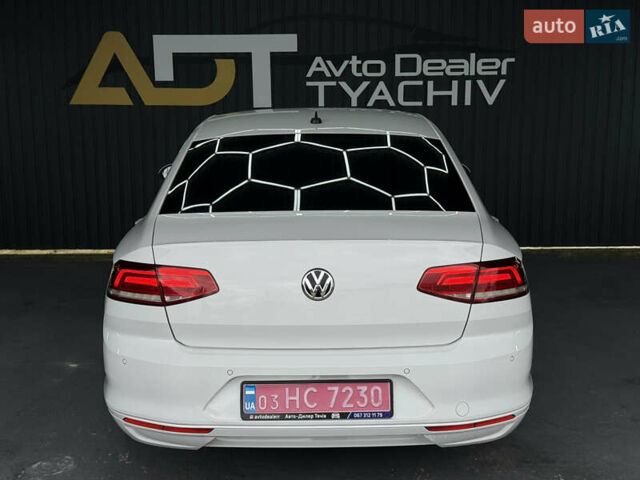 Белый Фольксваген Пассат, объемом двигателя 2 л и пробегом 230 тыс. км за 14900 $, фото 19 на Automoto.ua